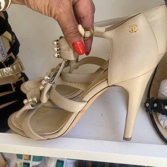 Chanel Bow and Pearl Sandals / 39 - Picture 2 of 5